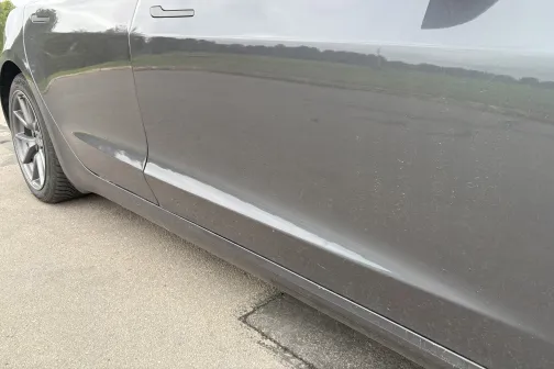 Auto durvis ar atspulgu, pelēka krāsa.