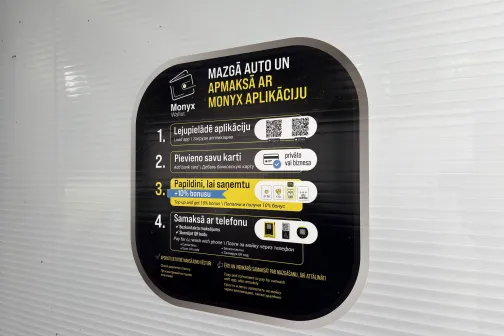 Uzlīme &ldquo;Mazgā auto un apmaksā ar Monyx aplikāciju&rdquo; Dipstage automazgātavā Baložos