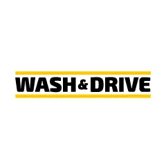 Wash & Drive logotips, teksts melnā un dzeltenā joslā.